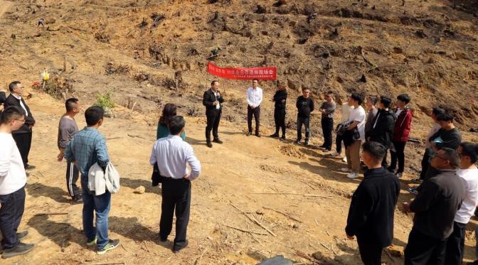 不負春光好,搶播萬畝林 ——將樂縣村企合作造林工作現(xiàn)場會在福建金森召開 不負春光好,搶播萬畝林 ——將樂縣村企合作造林工作現(xiàn)場會在福建金森召開